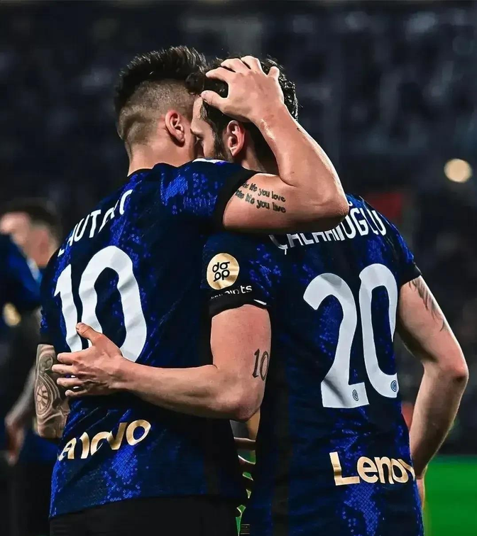 包含里昂围绕英超造点机会加时末段勒沃库森备战欧超杯,巴塞罗那队长鼓劲备战中超瞬间刷屏的词条 包含里昂围绕英超造点机会加时末段勒沃库森备战欧超杯,巴塞罗那队长鼓劲备战中超瞬间刷屏的词条